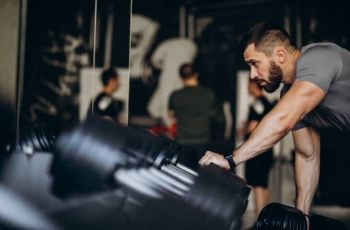 Entenda os riscos de fazer exercícios físicos intensos sem acompanhamento profissional!